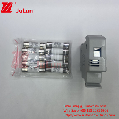 10A-63A Fuso fotovoltaico para instalação solar fotovoltaica 32A 10X38mm 1000V DC Din Rail Fuse Holder com luz para sistema solar
