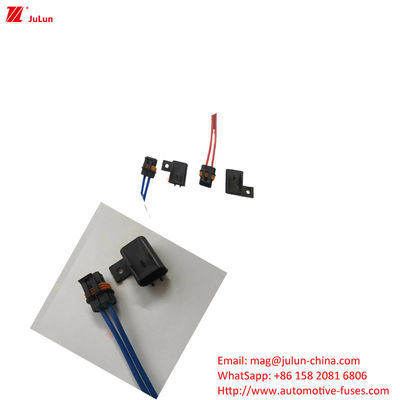 Equipamento de parafusos Manual de redefinição do interruptor de ar Automóvel suporte de fusível elétrico de plástico / Nylon Casamento 32V