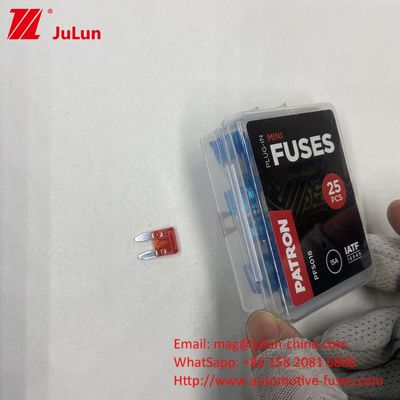 Camiões Offroad Blade Fuse Boxed 10A 32V Interruptores de circuito de veículos para eletrônicos automotivos 0337 0237 0899 0999 0299