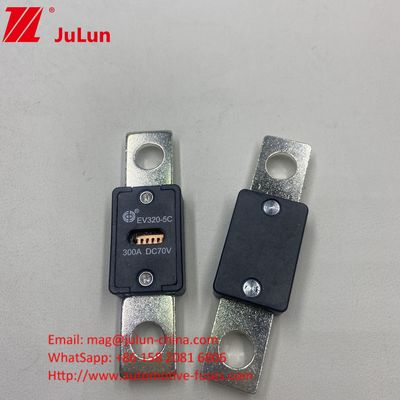 70VDC EV320-C Mini Blade Fuse 500A Voltagem de classificação Distância de furo de 51 mm