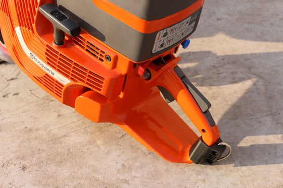 Máquina de corte de concreto de cimento sem pó para resgate de estradas AC 1270 16 polegadas