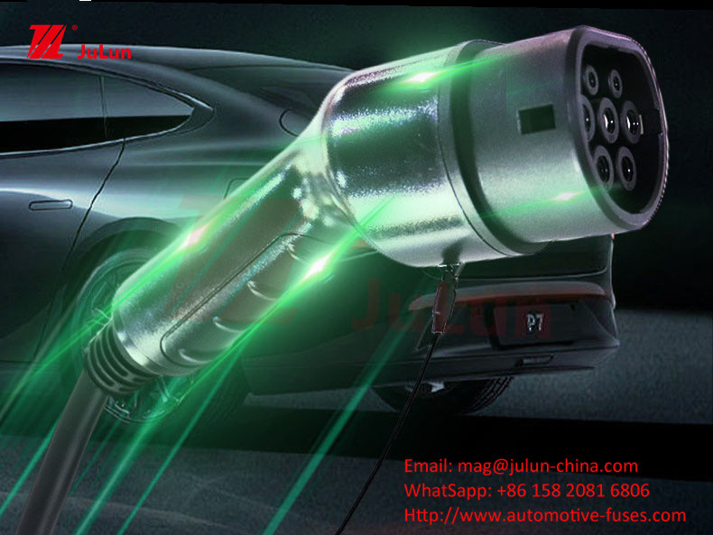 Pistola de carregamento padrão europeia Tipo 2 Carregador de veículos elétricos 7KW Carregador portátil de bordo Nova arma de carregamento de energia