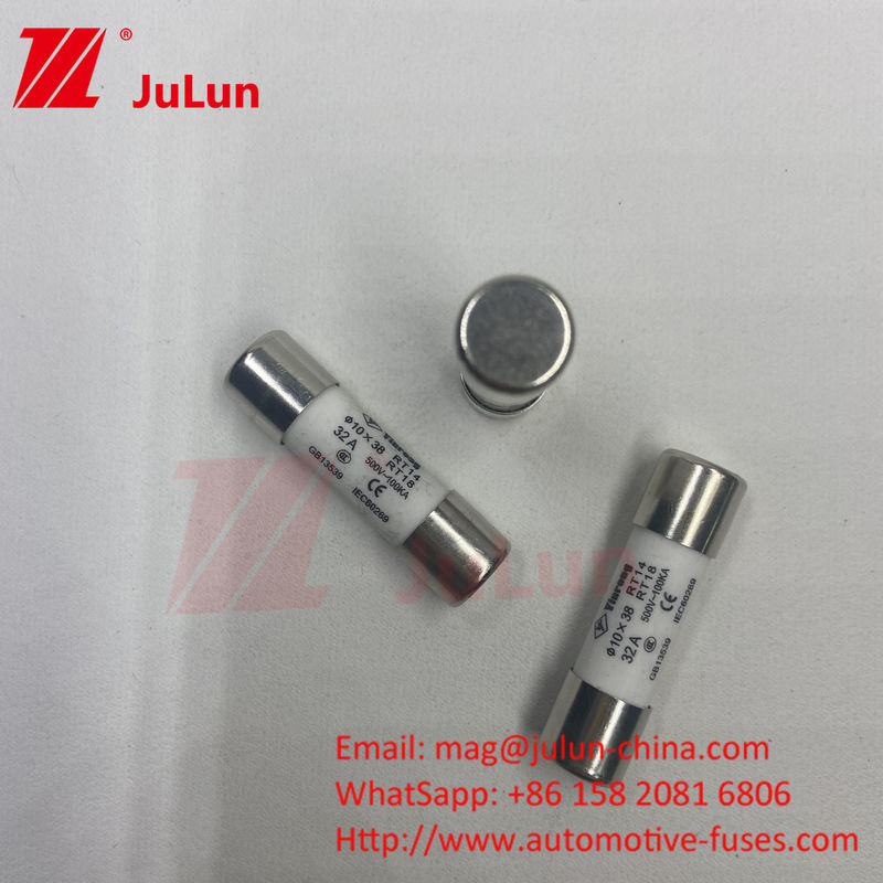 10*38mm FUSE 15A 690VDC Panel Mount Fuse solar fotovoltaico para proteção robusta de cordas fotovoltaicas