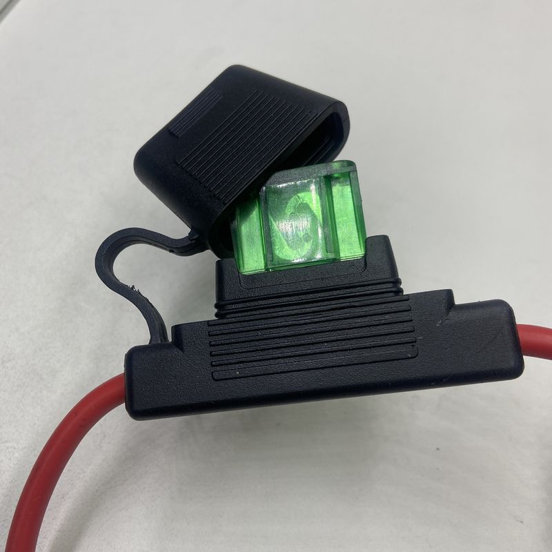 50A 15A 30A 60A Sistemas de alimentação para carros Car Fuse Holder Aplicar ao fusível MIDI e projetado para ABS material de latão de liga de zinco