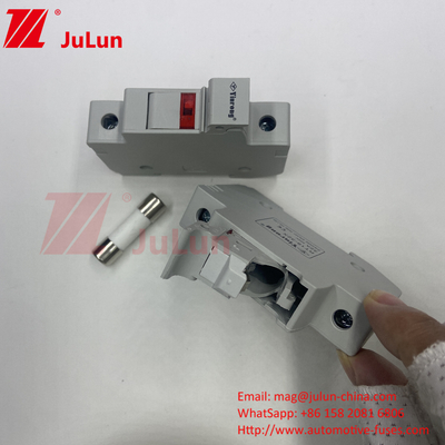 Certificado Solar PV Bus Box Fuse para Proteção de módulos fotovoltaicos CE Electric Solar PV Fuse Holder PV-32 100