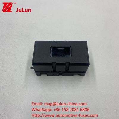 Cartão de embalagem Car Fuse Holder para com plug-in Fuses tensão máxima 32VDC 58VDC 72VDC